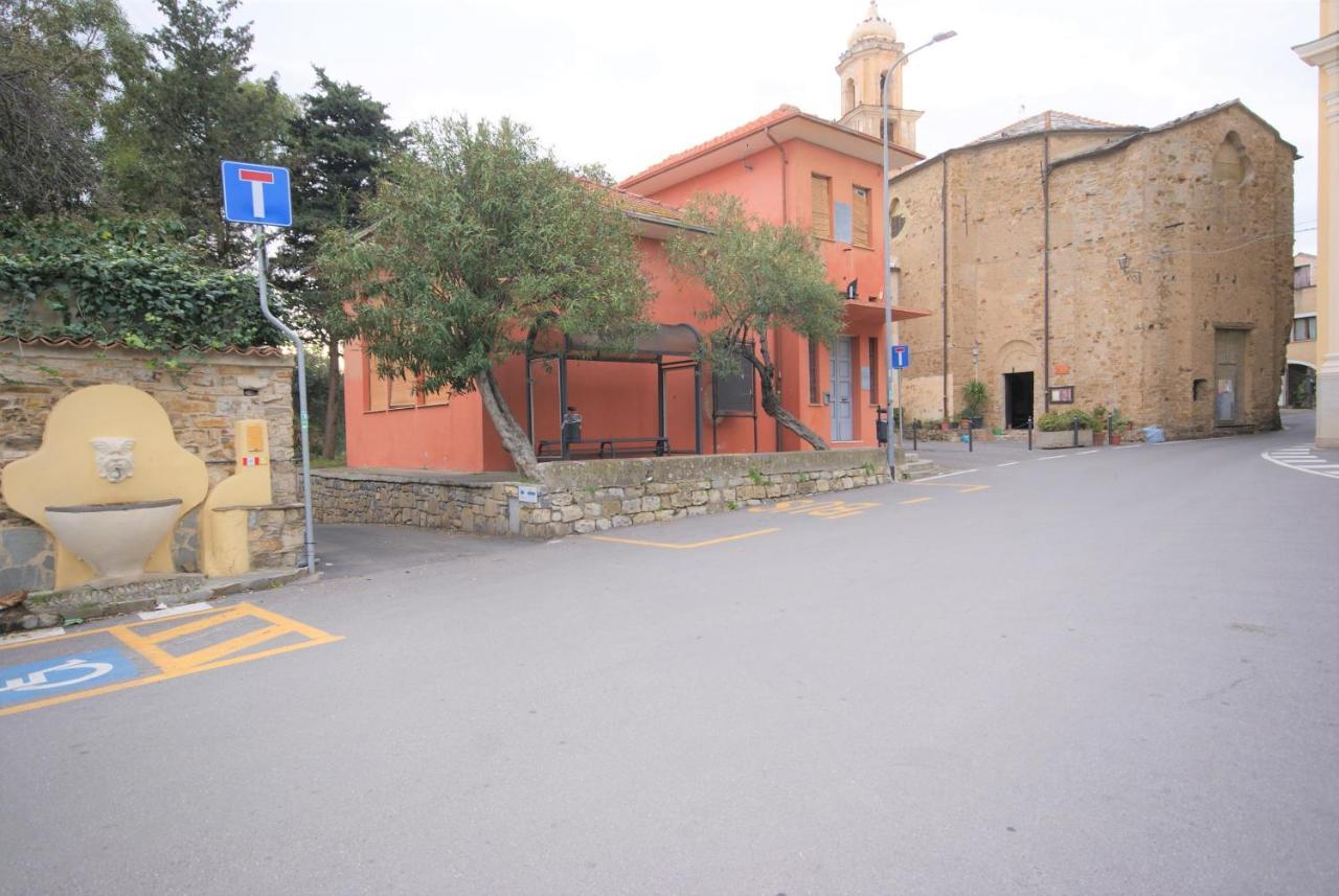 Villa Casa Ele Imperia Esterno foto
