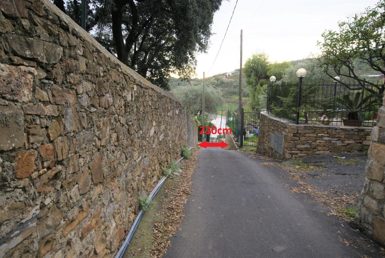 Villa Casa Ele Imperia Esterno foto