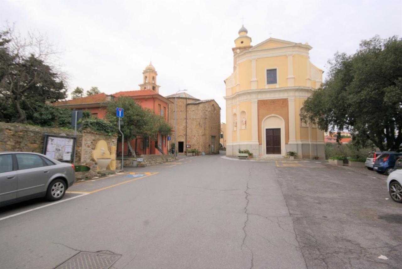 Villa Casa Ele Imperia Esterno foto